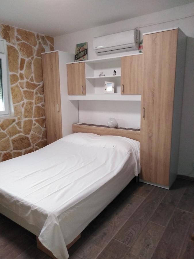 3D Studio Apartment Каштела Екстер'єр фото
